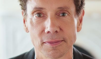 Malcolm Gladwell - kim jest? Poznaj autora Punktu Przełomowego i nauczyciela sukcesu