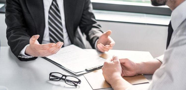 Pełnomocnik - kim jest? Wszystko, co musisz wiedzieć