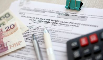 PIT 4 - co to? Przewodnik dla płatników i osób otrzymujących dochód