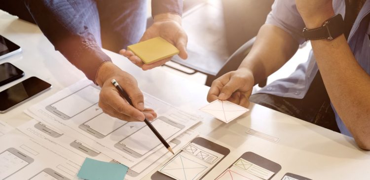 Prototyp - co to? Przewodnik po tworzeniu, rodzajach i korzyściach prototypowania