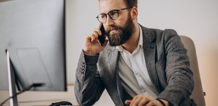 Przedsiębiorca - kim jest, jakie ma cechy, prawa i obowiązki? Kompleksowy przewodnik