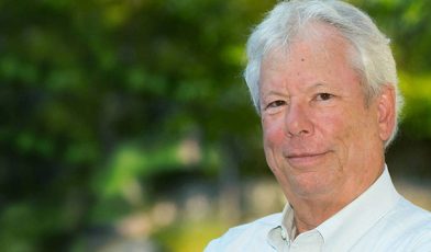 Richard Thaler - kim jest? Poznaj noblistę i ojca ekonomii behawioralnej