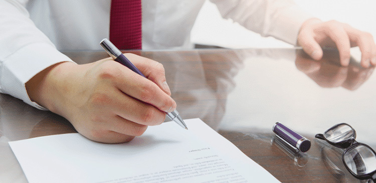 Rozwiązanie umowy o pracę - co to? Przewodnik po przepisach, sposobach i konsekwencjach