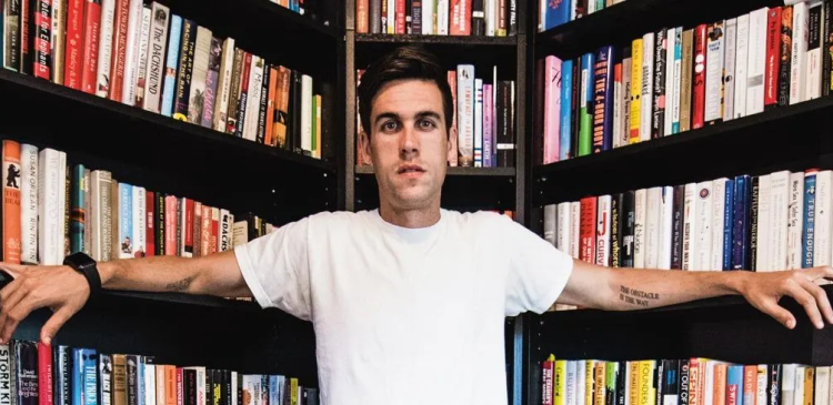 Ryan Holiday - kim jest? Poznaj pisarza, który odczarował stoicyzm