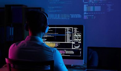 Web development - co to? Kompleksowy przewodnik po tworzeniu i rozwijaniu stron internetowych