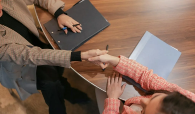 Wypowiedzenie - co to? Przewodnik po umowach i okresach wypowiedzenia