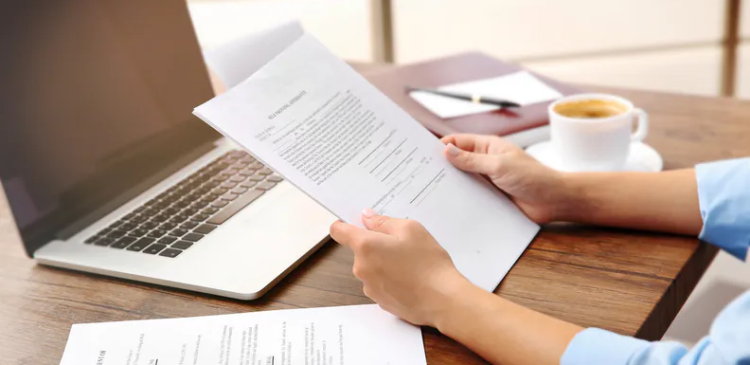 Zaświadczenie o zarobkach - co to jest i do czego służy? Kompletny poradnik