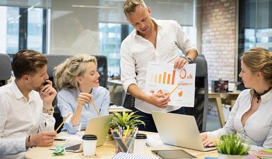 Agencja marketingowa - czym jest i co oferuje? Wszystko, co musisz wiedzieć o usługach, kosztach i korzyściach dla Twojej firmy