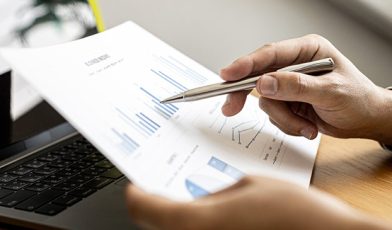 Kapitał obrotowy - co to? Przewodnik po finansach firmy i skutecznym zarządzaniu