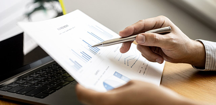 Kapitał obrotowy - co to? Przewodnik po finansach firmy i skutecznym zarządzaniu