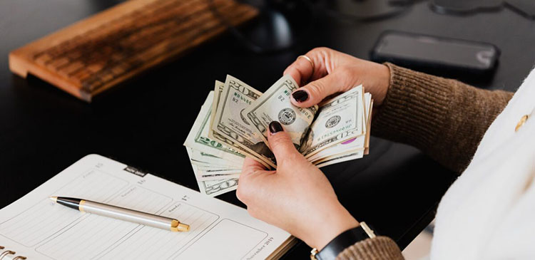 Kapitał własny - co to? Kompletny przewodnik po składnikach, funkcjach i znaczeniu