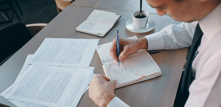 Kapitalizacja - co to? Wszystko, co musisz wiedzieć o jej rynkowym i księgowym znaczeniu