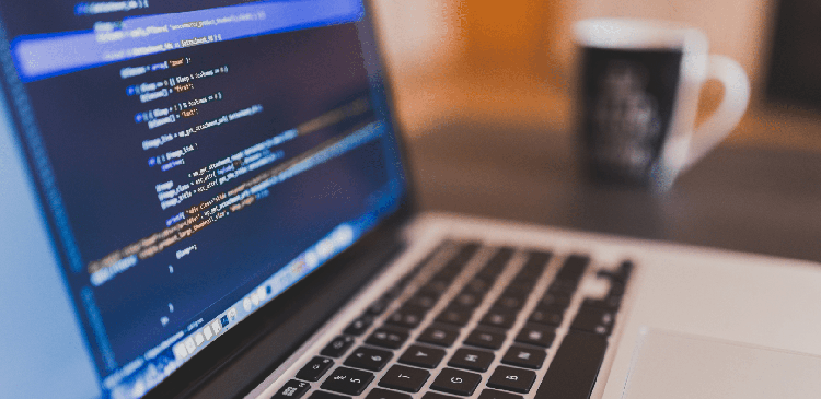 Pipeline - co to? Kompletny przewodnik po inżynierii oprogramowania i DevOps