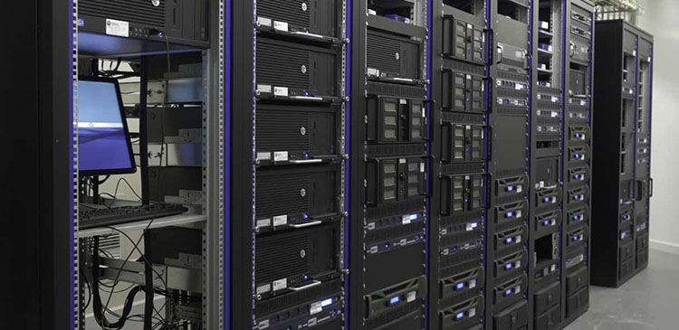 Serwer internetowy - co to jest, jak działa i jaka czeka go przyszłość? Przewodnik