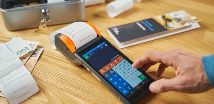 Działalność nierejestrowana a kasa fiskalna - kiedy musisz ją mieć? Przewodnik
