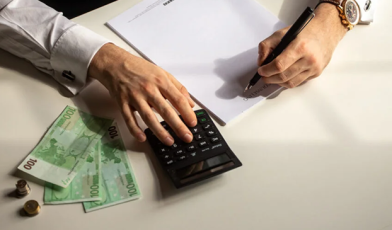 Krajowy Rejestr Zadłużonych - co to? Poradnik dla konsumentów i firm