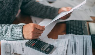 Odwrotne obciążenie - co to? Wszystko, co musisz wiedzieć jako przedsiębiorca