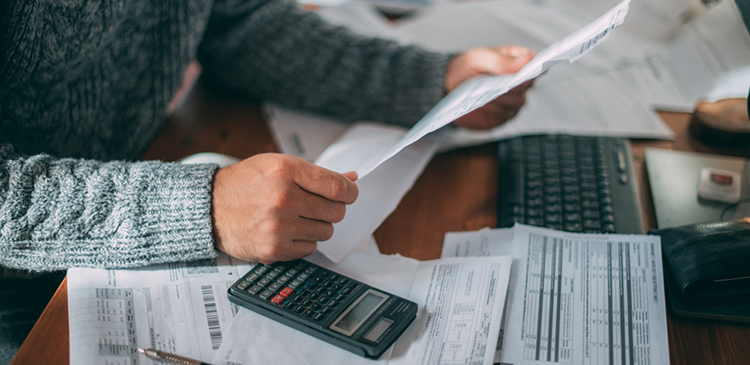 Odwrotne obciążenie - co to? Wszystko, co musisz wiedzieć jako przedsiębiorca