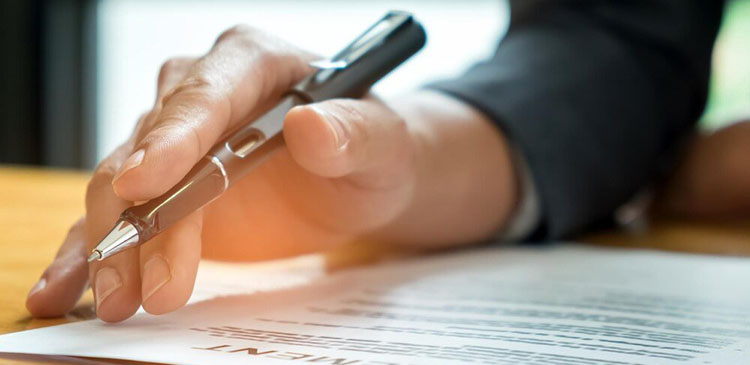 Umowa zlecenie na czas nieokreślony - co to jest, jak działa i na co uważać? Poradnik