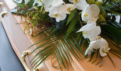 Urlop okolicznościowy na pogrzeb - jak go otrzymać? Poznaj swoje prawa i zasady