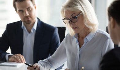 Audyt wewnętrzny - co to jest, jaki jest jego cel i jakie przynosi korzyści w firmach? Poradnik