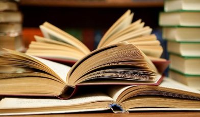 Bibliografia - co to jest i jak ją tworzyć? Poradnik i rodzaje bibliografii