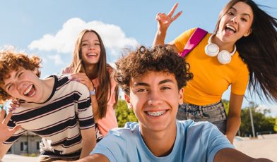 Generacja Alpha - kim są, co ich wyróżnia i jak zmienią przyszłość? Przewodnik