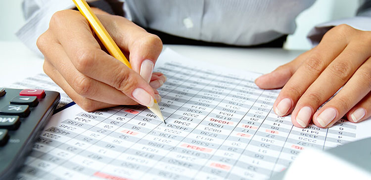 Mała księgowość - co to? Wszystko, co musisz wiedzieć o uproszczonych finansach firmy