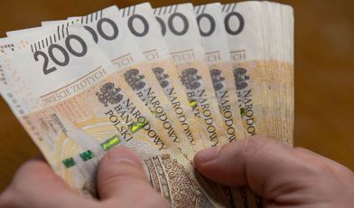 Najniższa krajowa do ręki - ile zarobisz netto i co wpływa na Twoją pensję? Przewodnik