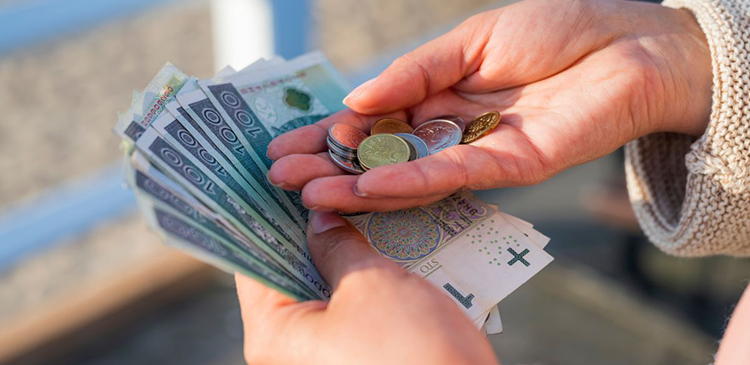 Najniższa krajowa na pół etatu - ile wynosi? Wszystko, co musisz wiedzieć o zarobkach