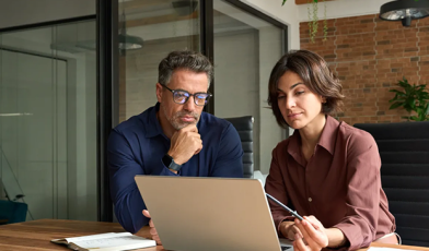 Skrócony czas pracy - czym jest i jak zmienia się sposób, w jaki pracujemy? Przewodnik