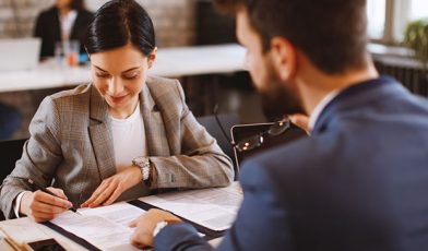 Umowa o pracę na czas nieokreślony - Twój przewodnik po stabilnym zatrudnieniu