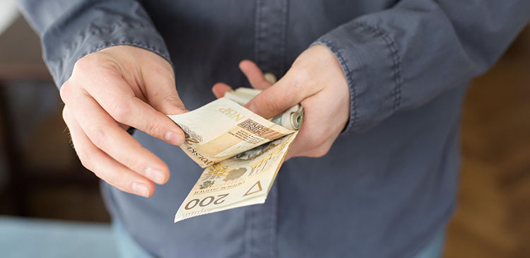 Wynagrodzenie zasadnicze - co to jest, jak się je ustala? Przewodnik