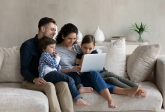 Aktywność w internecie - czym jest, na czym polega i jak wpływa na nasze życie? Poradnik