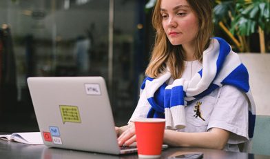 Portal branżowy - czym jest wortal i jak ułatwia marketing B2B? Poradnik