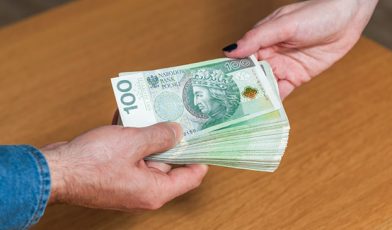 Pożyczka - czym jest, jak działa i czym różni się od kredytu? Kompletny przewodni