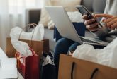 Rekomendacje produktowe - czym są, jak działają i jak zwiększają sprzedaż w e-commerce? Przewodnik