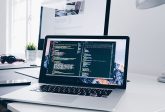 System teleinformatyczny - czym jest, jak działa i czym różni się od systemu informatycznego? Przewodnik