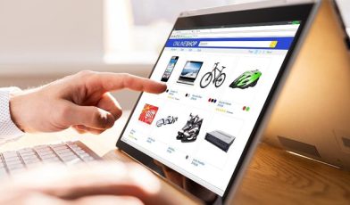 Ecommerce retailer - kim jest i jak działa w nowoczesnym handlu internetowym? Poradnik