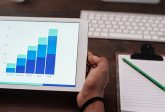 Marketing Mix Modeling - czym jest i jak rewolucjonizuje analitykę marketingową? Przewodnik