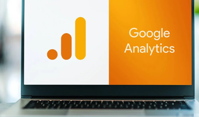 Szkolenie Google Analytics - na czym polega, co obejmuje program i jak wybrać najlepszy kurs? Poradnik