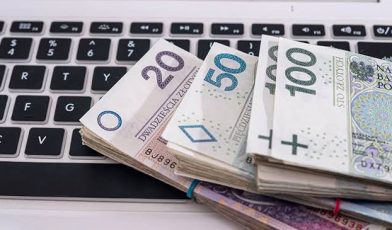 Bezwarunkowy dochód podstawowy - czym jest w finansach firmy i jak wpłynie na koszty biznesu? Przewodnik