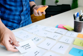 Card sorting - czym jest i na czym polega ta metoda w UX? Kompleksowy przewodnik