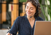 Customer care - czym jest w obsłudze klienta i dlaczego decyduje o sukcesie Twojej firmy? Poradnik