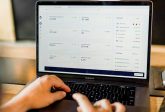 Digital dropshipping - co to jest, na czym polega i jak sprzedawać produkty cyfrowe w e-commerce? Poradnik
