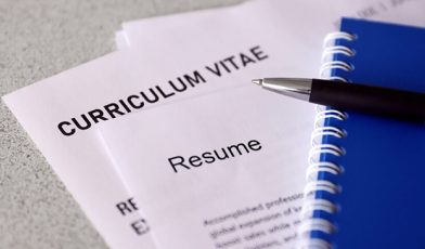 Dokumenty aplikacyjne - czym są i jak przygotować profesjonalną aplikację do pracy? Poradnik