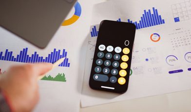 Koszty bezpośrednie - czym są w finansach firmy? Kompletny przewodnik po strukturze wydatków