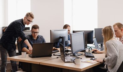 Obsługa informatyczna firm - czym jest, na czym polega i dlaczego Twój biznes jej potrzebuje? Poradnik