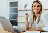 Social media specialist - kim jest, czym się zajmuje i ile zarabia? Kompleksowy przewodnik