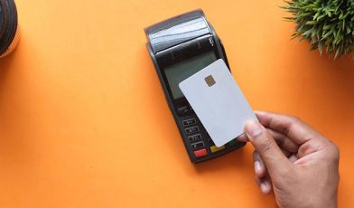 Sprzedaż B2C - czym jest i na czym polega ten model biznesowy? Poradnik